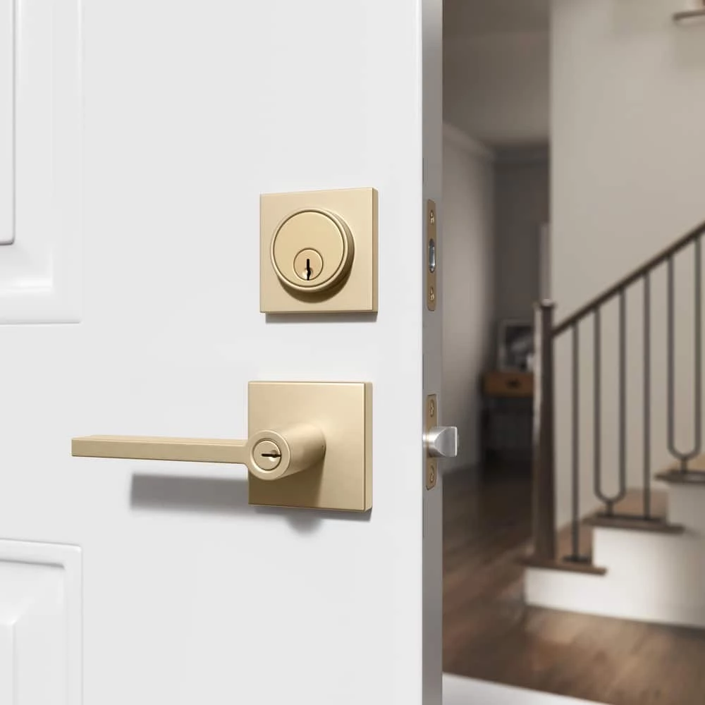 Deals 🤩 Premier Flat Bar Lever Entrance Door Lock in Brushed Gold 👏 6 Deals 🤩 Premier Flat Bar Lever Entrance Door Lock in Brushed Gold 👏 - Image 4